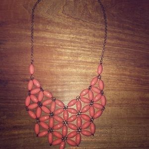 Beautiful Floral Necklace 🌸